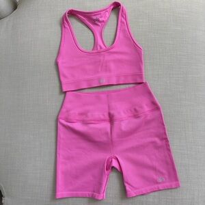 Alo Yoga Seamless Ribbed Favorite Biker Short and Ribbed Bra - Matching Set